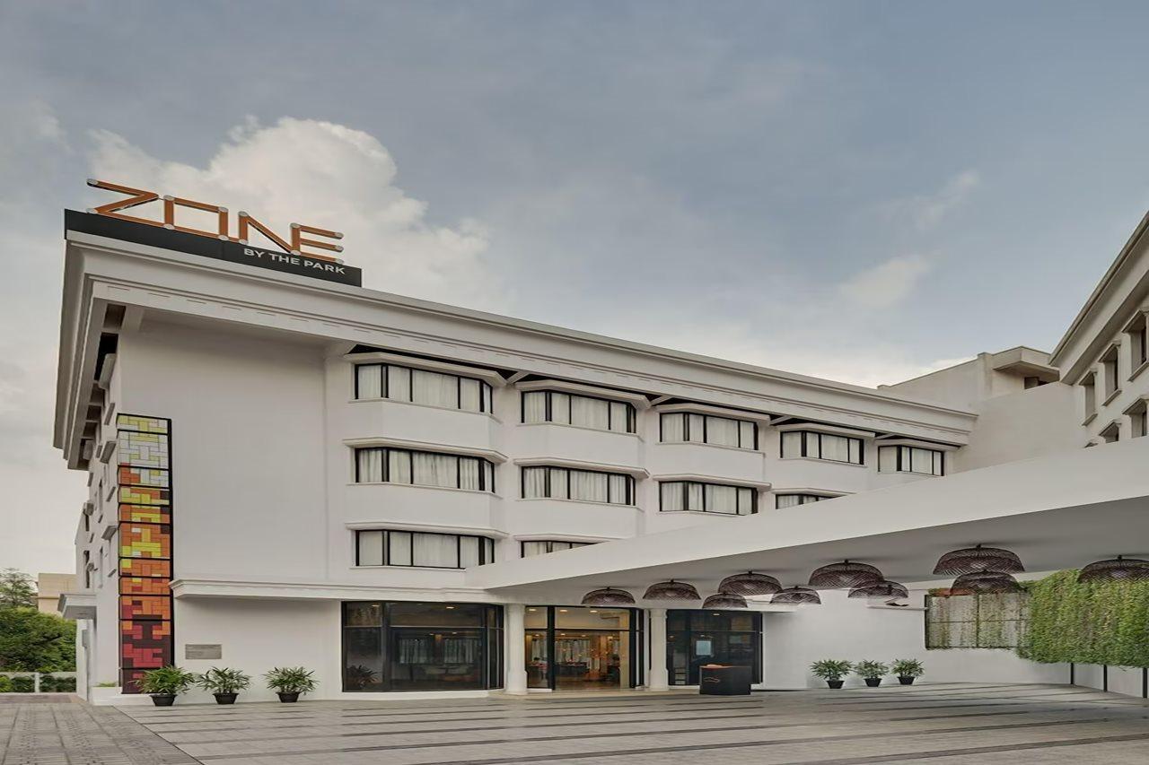 Zone By The Park Infantry Bengaluru Hotell Exteriör bild